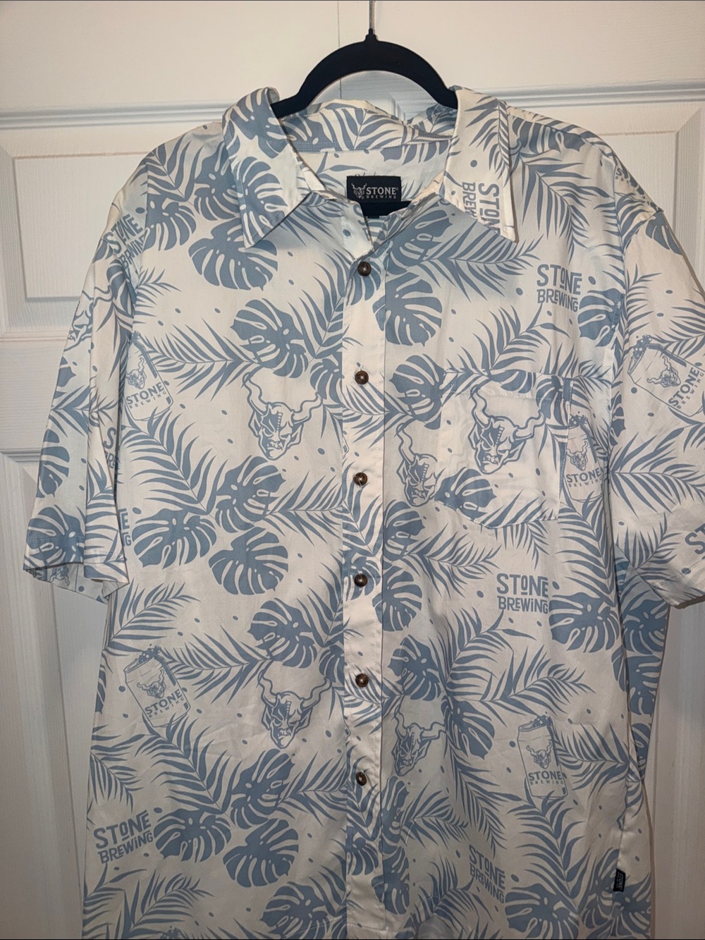 Stone Brewing Men's Short-Sleeve Tropical Shirt - Light Blue